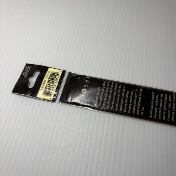 Silkomb Pro-35 Extra Long Hair Cutting Comb Silicone-Infused Professional NEW - Picture 4 of 4
